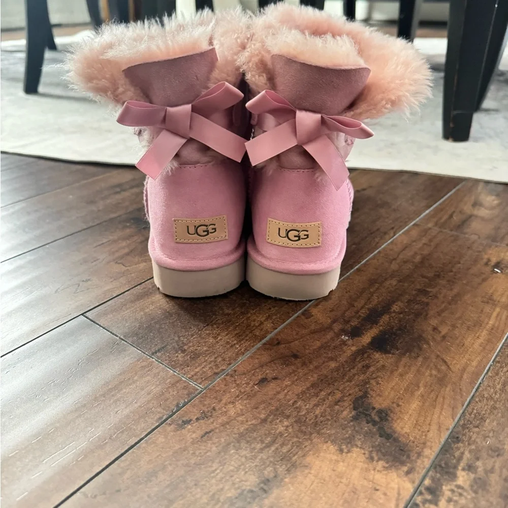 Ugg Mini Bailey Bow Plush Faux Fur Ankle Boots - Pink/Lavender Size 8